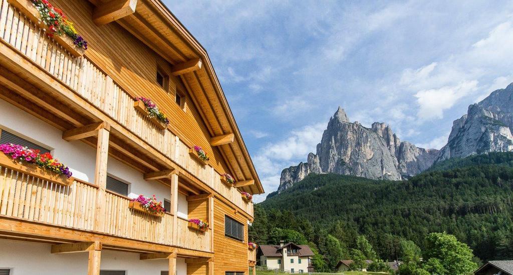 Апартаменты Haus Bernard Сьюзи Экстерьер фото