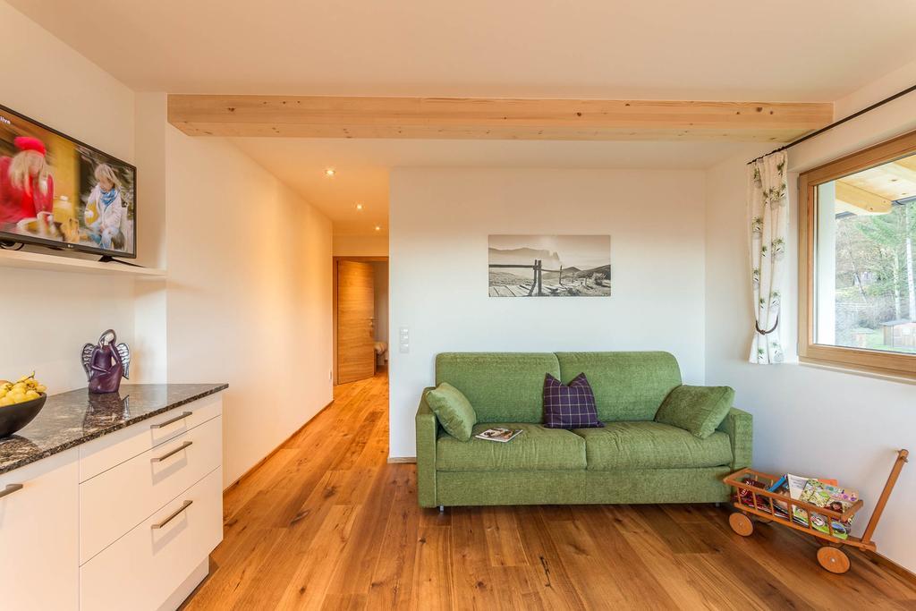 Апартаменты Haus Bernard Сьюзи Экстерьер фото